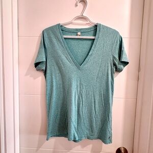 TNA Aritzia Slub V-Neck Tee Seafoam Aqua | Size Small Basic Everyday T-Shirt